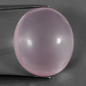 35.78カラットの天然ピンクローズクォーツ（22.3×19.2 mm・オーバルカット）