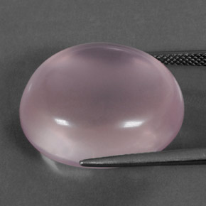 35.78カラットの天然ピンクローズクォーツ（22.3×19.2 mm・オーバルカット）