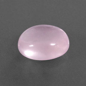 8.07カラットの天然ピンクローズクォーツ（13.8×11.7 mm・オーバルカット）