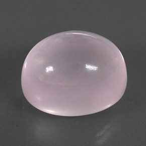 32.52カラットの天然ピンクローズクォーツ（20×15.1 mm・透明）
