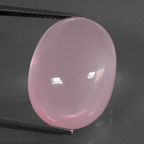 23.66カラットの天然ピンクローズクォーツ（20×14.9 mm・透明）