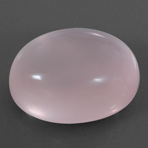 24.19カラットの天然ピンクローズクォーツ（20.1×15.1 mm・透明）