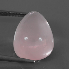 11.54カラットの天然ピンクローズクォーツ（16.3×12 mm・洋梨の形）