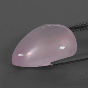 8.11カラットの天然ピンクローズクォーツ（16.2×12.3 mm・洋梨の形）