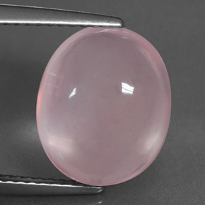 6.10カラットの天然ピンクローズクォーツ（12.3×10.1 mm・オーバルカット）