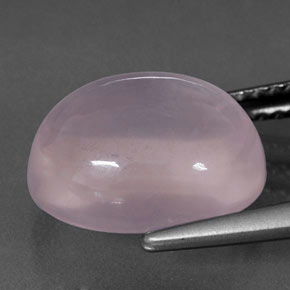 5.71カラットの天然ピンクローズクォーツ（12.4×10.3 mm・オーバルカット）