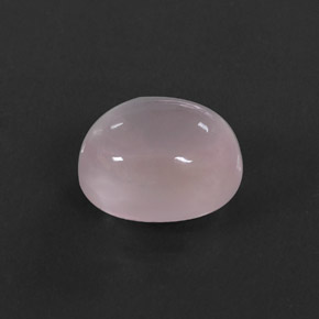 5.82カラットの天然ピンクローズクォーツ（12.1×10.1 mm・オーバルカット）