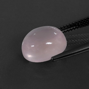 5.82カラットの天然ピンクローズクォーツ（12.1×10.1 mm・オーバルカット）