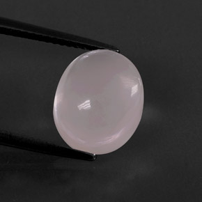 5.98カラットの天然ピンクローズクォーツ（12.2×10.2 mm・オーバルカット）