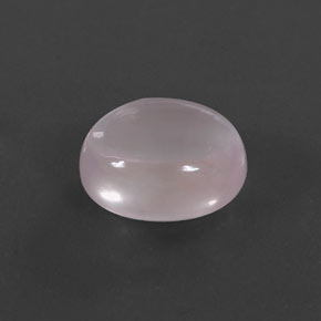 5.89カラットの天然ピンクローズクォーツ（12.2×10.1 mm・オーバルカット）
