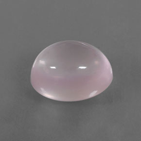 13.97カラットの天然ピンクローズクォーツ（15.9×12.1 mm・オーバルカット）