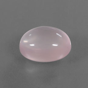 13.46カラットの天然ピンクローズクォーツ（16.2×12.1 mm・オーバルカット）