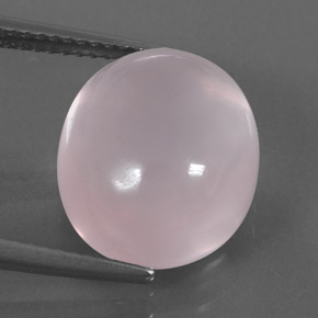 10.40カラットの天然ピンクローズクォーツ（13.9×12.1 mm・オーバルカット）