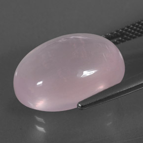 12.07カラットの天然ピンクローズクォーツ（16×12.2 mm・オーバルカット）