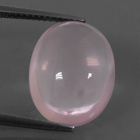 10.34カラットの天然ピンクローズクォーツ（16×12.5 mm・オーバルカット）