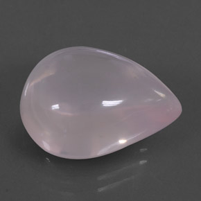 15.41カラットの天然ピンクローズクォーツ（18.4×14.5 mm・洋梨の形）