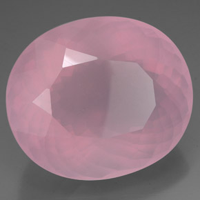 150.80カラットの天然ピンクローズクォーツ（37.6×32.2 mm・透明）
