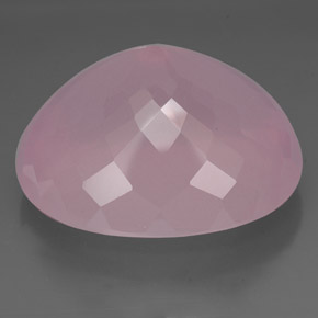 150.80カラットの天然ピンクローズクォーツ（37.6×32.2 mm・透明）