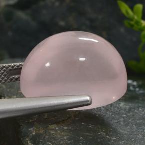 15.31カラットの天然ピンクローズクォーツ（16.2×12.1 mm・オーバルカット）