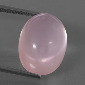 15.32カラットの天然ピンクローズクォーツ（16.2×12.2 mm・透明）