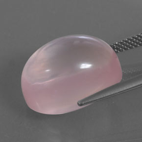 15.32カラットの天然ピンクローズクォーツ（16.2×12.2 mm・透明）