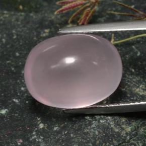 15.87カラットの天然コーラルピンクローズクォーツ（15.9×12 mm・オーバルカット）