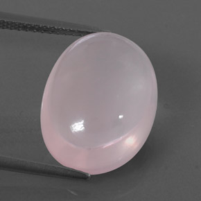 10.64カラットの天然ピンクローズクォーツ（16.1×12.2 mm・透明）