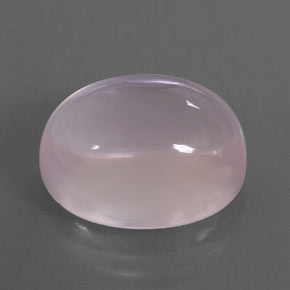 12.86カラットの天然ライトピンクローズクォーツ（16.1×12 mm・オーバルカット）
