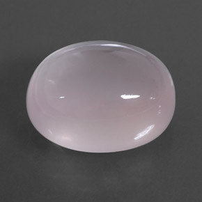 13.60カラットの天然ピンクローズクォーツ（16.1×12.2 mm・透明）
