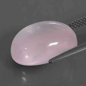 11.86カラットの天然ピンクローズクォーツ（16.1×12.2 mm・透明）