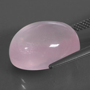 13.88カラットの天然ピンクローズクォーツ（16.1×12.2 mm・透明）