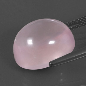 11.03カラットの天然ピンクローズクォーツ（14.1×12.1 mm・オーバルカット）