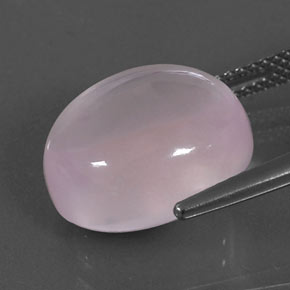 10.27カラットの天然ピンクローズクォーツ（14.1×12.2 mm・オーバルカット）