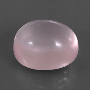 11.24カラットの天然ピンクローズクォーツ（14.2×12.1 mm・オーバルカット）