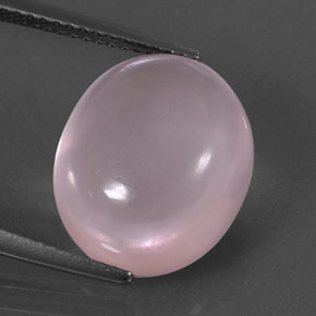 9.67カラットの天然ピンクローズクォーツ（14.2×12.2 mm・オーバルカット）