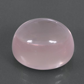 12.25カラットの天然ピンクローズクォーツ（14.2×12.2 mm・オーバルカット）