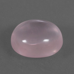 9.36カラットの天然ピンクローズクォーツ（14.1×12.1 mm・オーバルカット）
