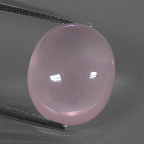 9.83カラットの天然ピンクローズクォーツ（14.2×12.1 mm・オーバルカット）