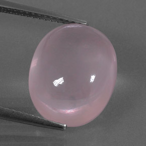 9.54カラットの天然ピンクローズクォーツ（14.3×12.1 mm・オーバルカット）