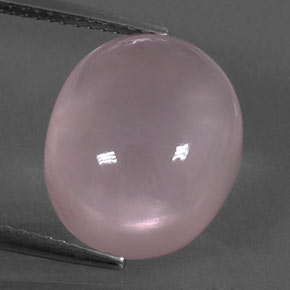 10.33カラットの天然ピンクローズクォーツ（14.2×12 mm・オーバルカット）