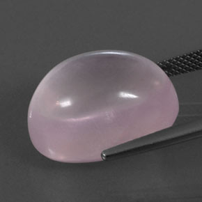18.62カラットの天然Light Pink ローズクォーツ（17.9×13 mm・オーバルカット）