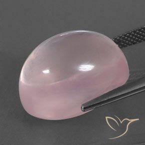 20.78カラットの天然ローズピンクローズクォーツ（18.2×13.3 mm・オーバルカット）