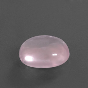 4.95カラットの天然ピンクローズクォーツ（12.3×10.1 mm・オーバルカット）