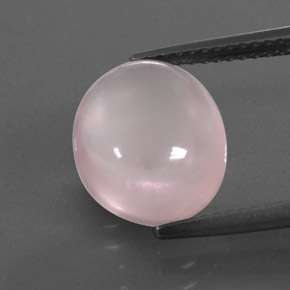 5.02カラットの天然ピンクローズクォーツ（12.1×10.2 mm・オーバルカット）