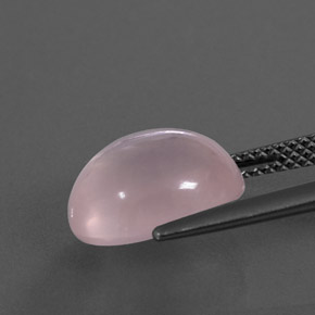 5.13カラットの天然ピンクローズクォーツ（11.9×10 mm・オーバルカット）