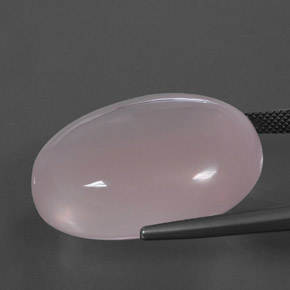 57.21カラットの天然ライトピンクローズクォーツ、オーバルカット、透明