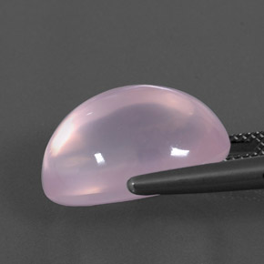 18.40カラットの天然薄いチェリーピンクローズクォーツ（18.6×13.7 mm・オーバルカット）