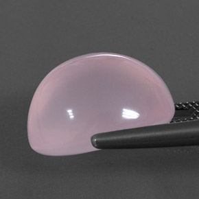 24.20カラットの天然ライトピンクローズクォーツ、オーバルカット、透明