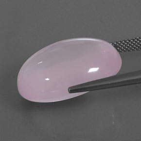 25.93カラットの天然バブルガムピンクローズクォーツ（21.3×16.7 mm・透明）
