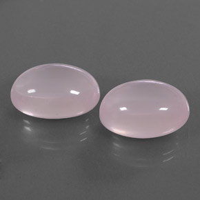 34.00カラットの天然ピンクローズクォーツ（18.6×13.6 mm・透明）